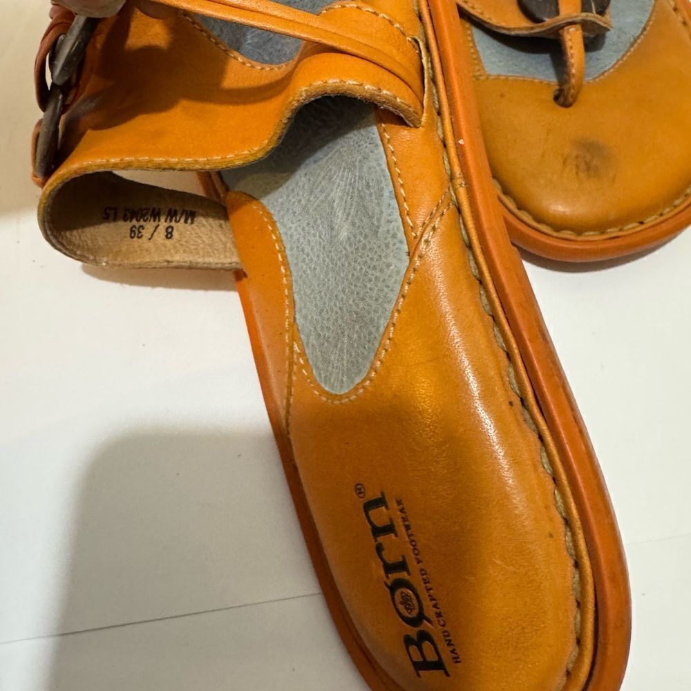 Born orange thong comfy leather flip flops size 8 /39